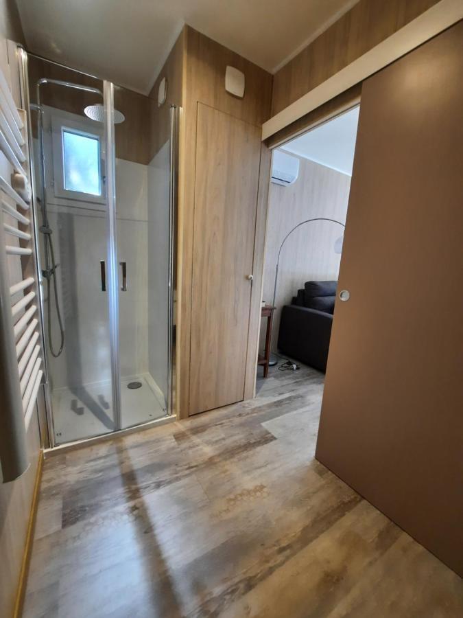 Le Lodge Des Chenes Brousses-et-Villaret Εξωτερικό φωτογραφία